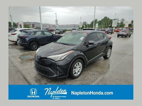 Used 2021 Toyota C-HR LE FWD image 1