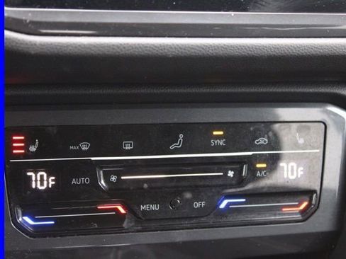 Certified 2023 Volkswagen Tiguan SE image 36