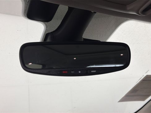 Used 2022 Chrysler Pacifica Limited image 31