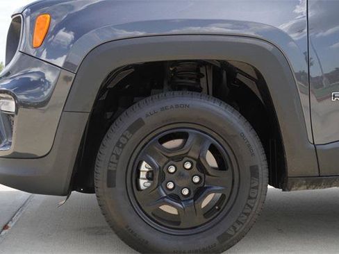 Certified 2022 Jeep Renegade Sport image 5