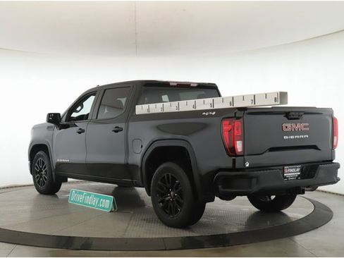 Used 2023 GMC Sierra 1500 Pro w/ Graphite Edition image 8