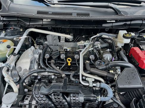 Used 2024 Mitsubishi Outlander SE image 34