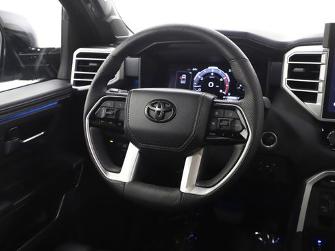 Used 2023 Toyota Tundra Platinum image 18