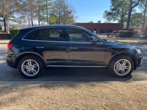 Used 2017 Audi Q5 2.0T Premium Plus w/ Technology Package image 6