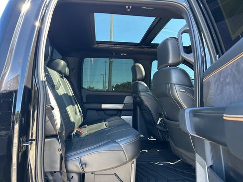 Used 2024 Ford F250 Platinum w/ FX4 Off-Road Package AWD/4WD image 75