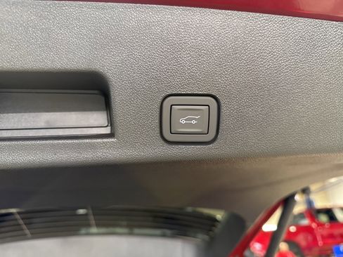 New 2025 GMC Acadia Elevation w/ Elevation Premium Package image 13