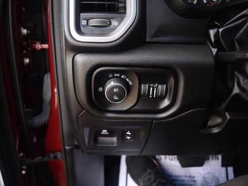 Used 2023 RAM 1500 Laramie AWD/4WD image 7