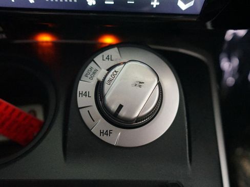 Used 2019 Toyota 4Runner Limited AWD/4WD image 19
