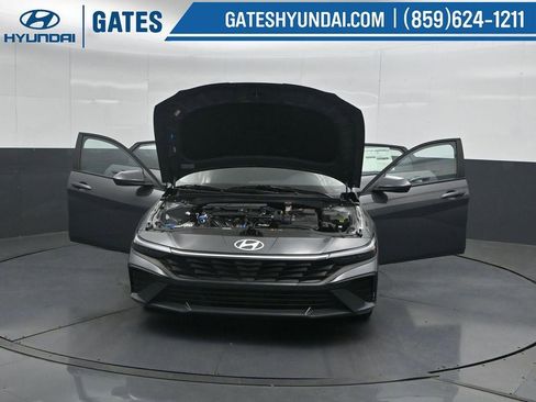 New 2026 Hyundai Elantra SE FWD image 54