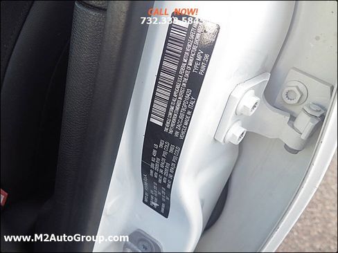 Used 2016 Jeep Renegade 75th Anniversary image 27