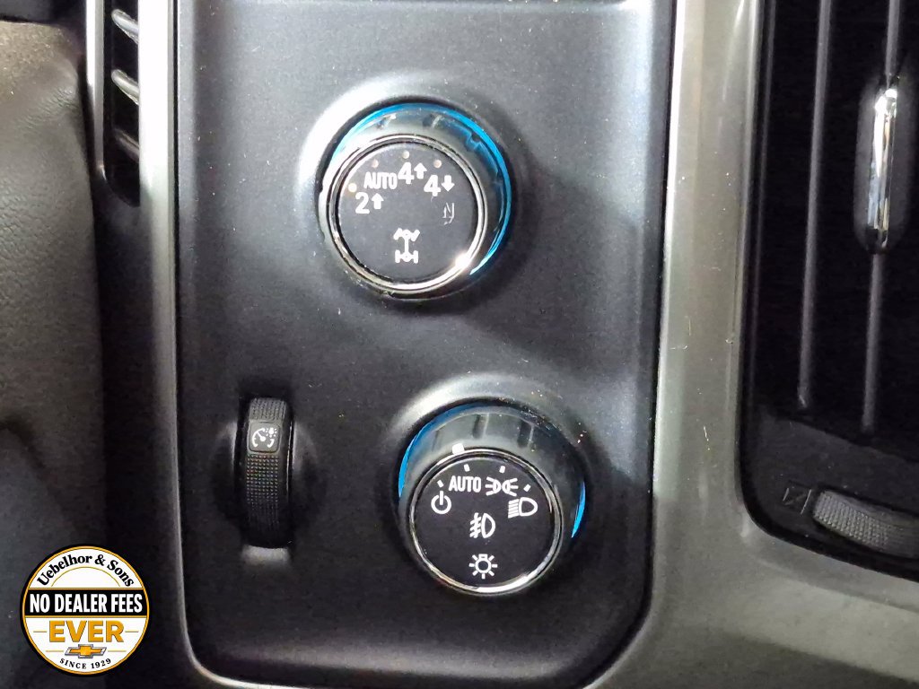 Used 2018 Chevrolet Silverado 1500 LT w/ LT Fleet Convenience Package AWD/4WD image 19