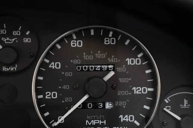 Used 1990 MAZDA MX-5 Miata RWD image 23
