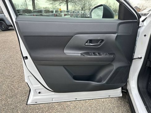 Used 2026 Nissan Kicks S FWD image 10