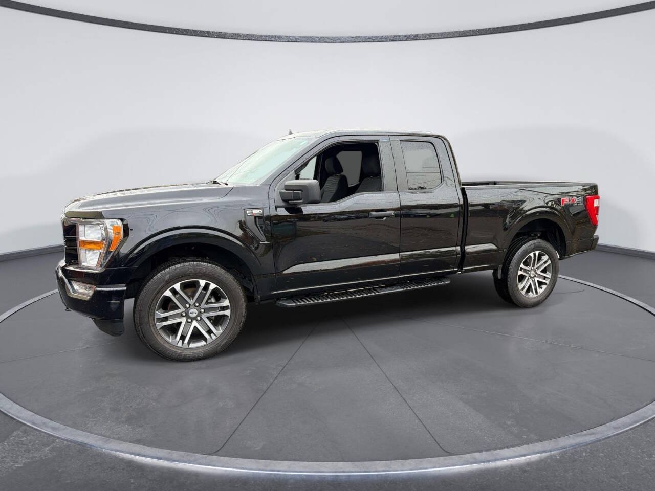 Used 2021 Ford F150 XL w/ Equipment Group 101A High AWD/4WD image 1
