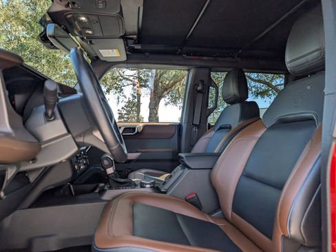 Used 2023 Ford Bronco Outer Banks image 17
