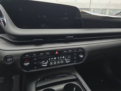 New 2026 Genesis G90 3.5T Prestige image 20