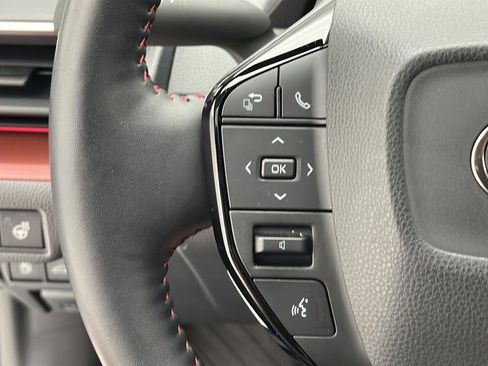 Used 2024 Toyota Prius Prime Premium w/ Advanced Technology Package FWD image 20