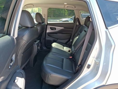 Used 2023 Nissan Murano SV image 11