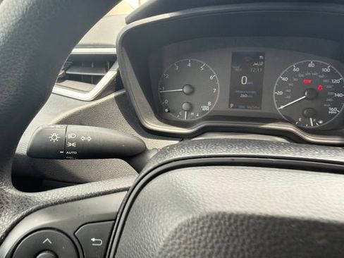 Used 2024 Toyota Corolla LE FWD image 43