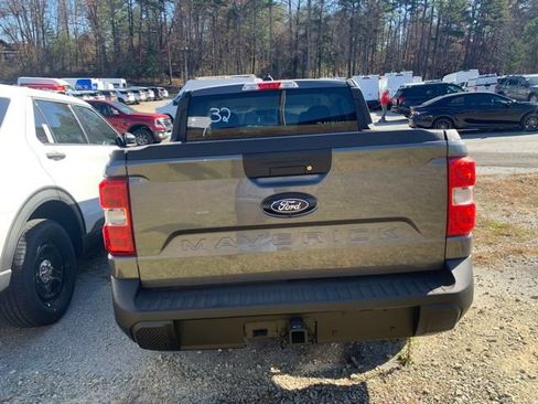 New 2025 Ford Maverick XL image 18