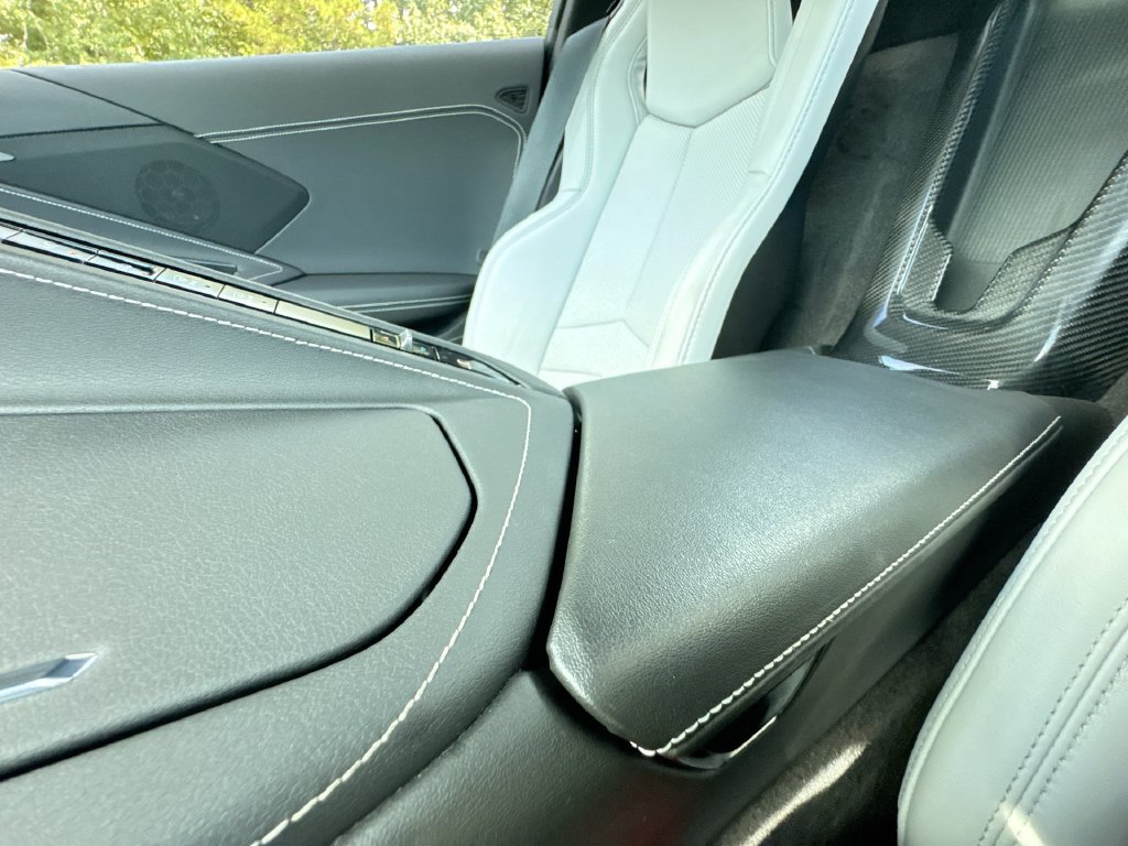 Used 2025 Chevrolet Corvette Z06 RWD image 24
