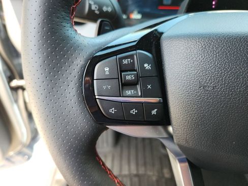 Used 2025 Ford Explorer ST image 29