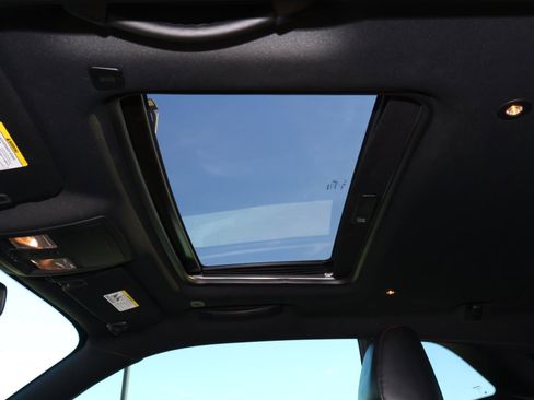 Used 2020 Dodge Challenger R/T Scat Pack w/ Dynamics Package image 16