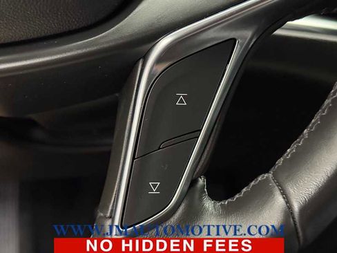 Used 2021 Cadillac XT5 Luxury image 40