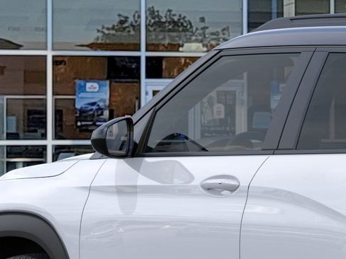 New 2026 Chevrolet TrailBlazer RS w/ Convenience Package image 12