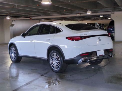 Used 2024 Mercedes-Benz GLC 300 4MATIC image 8