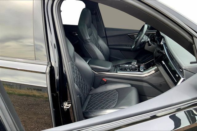 Used 2023 Audi SQ7 Premium Plus w/ Executive Package AWD/4WD image 7