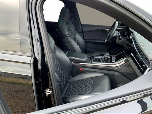 Used 2023 Audi SQ7 Premium Plus w/ Executive Package AWD/4WD image 7