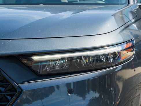 Used 2025 Honda Accord EX-L image 12