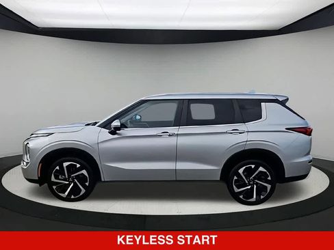 Used 2024 Mitsubishi Outlander SE FWD image 5