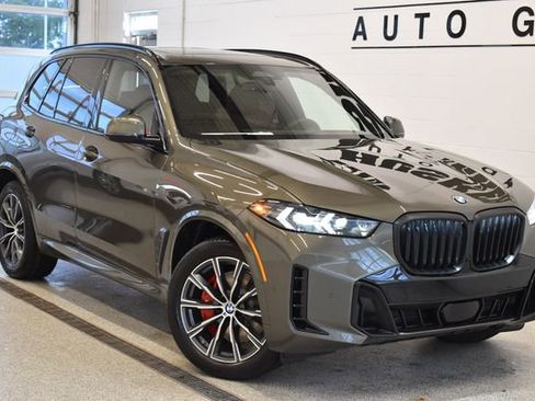 New 2026 BMW X5 xDrive40i w/ M Sport Package AWD/4WD image 1