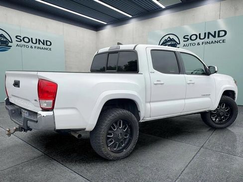 Used 2016 Toyota Tacoma SR5 w/ SR5 Appearance Package (SN) RWD image 6