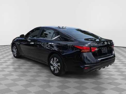 Certified 2024 Nissan Altima 2.5 S FWD image 6