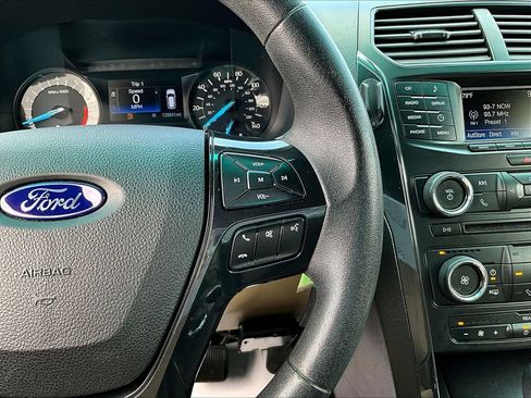 Used 2016 Ford Explorer 4WD image 12