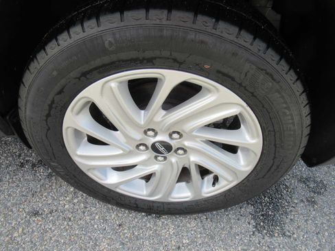 Used 2022 Lincoln Corsair FWD image 10