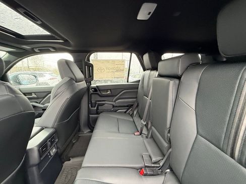 New 2026 Toyota 4Runner Limited AWD/4WD image 17