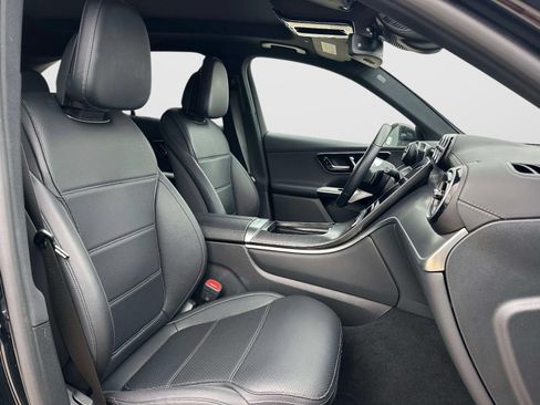 Used 2024 Mercedes-Benz GLC 300 image 10