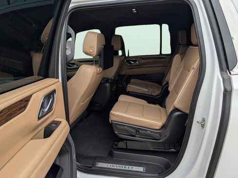 Used 2022 Chevrolet Suburban Premier w/ Max Trailering Package image 21