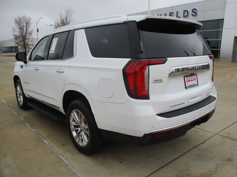 Used 2021 GMC Yukon SLT RWD image 3