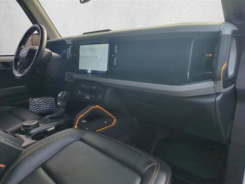 Used 2023 Ford Bronco Badlands image 27