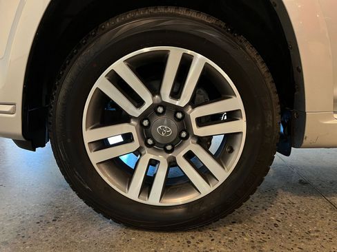 Used 2024 Toyota 4Runner TRD Sport image 30