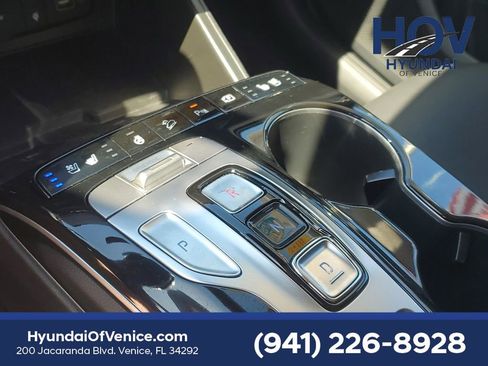 Certified 2022 Hyundai Tucson Limited w/ Cargo Package FWD image 34