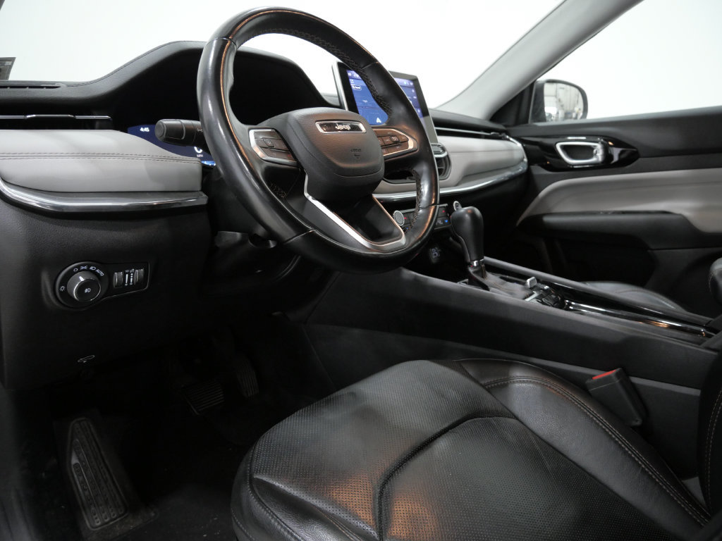 Used 2022 Jeep Compass Limited w/ Elite Group AWD/4WD image 8