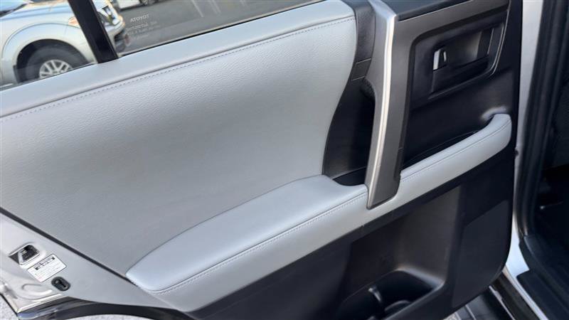 Used 2011 Toyota 4Runner Trail AWD/4WD image 20