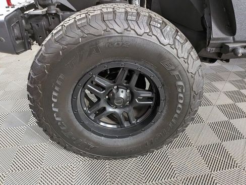 Used 2015 Jeep Wrangler Unlimited Sport w/ Quick Order Package 24S image 23