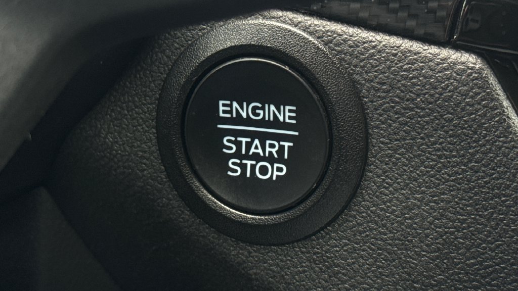 Used 2024 Ford Escape ST-Line AWD/4WD image 32